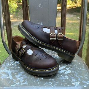 NWOT Dr Martin Crazy Horse Mary Jane Sz 9